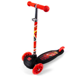 Trotinete si skateboard-uri pentru copii.